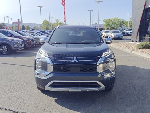 New 2025 Mitsubishi Outlander 4WD Plug-In Hybrid image 2