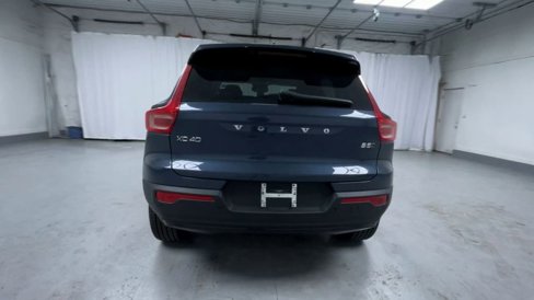 New 2026 Volvo XC40 B5 Plus w/ Protection Package Premier image 23