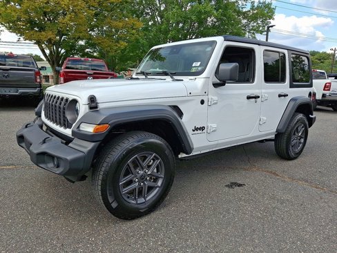 Used 2024 Jeep Wrangler Sport S image 3