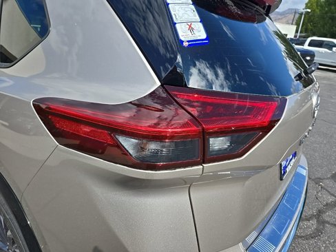 New 2026 Nissan Rogue Platinum image 36