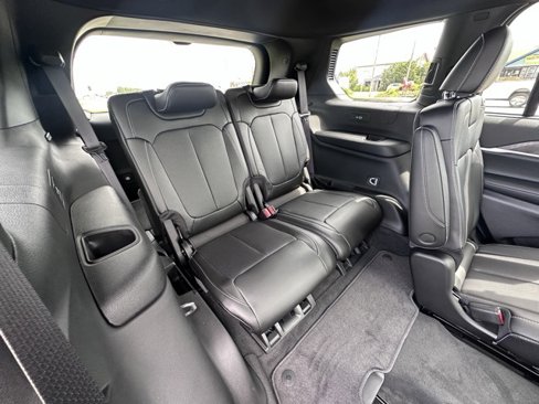 New 2025 Jeep Grand Cherokee L Limited w/ Luxury Tech Group II image 14
