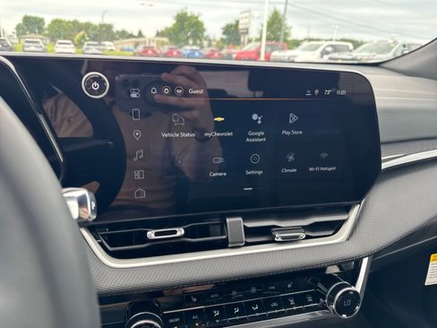 New 2026 Chevrolet Equinox LT w/ Convenience Package II image 21