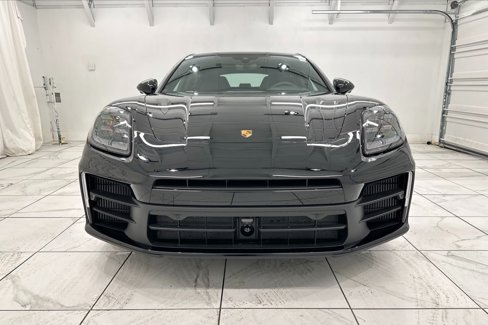 New 2025 Porsche Panamera 4 image 7