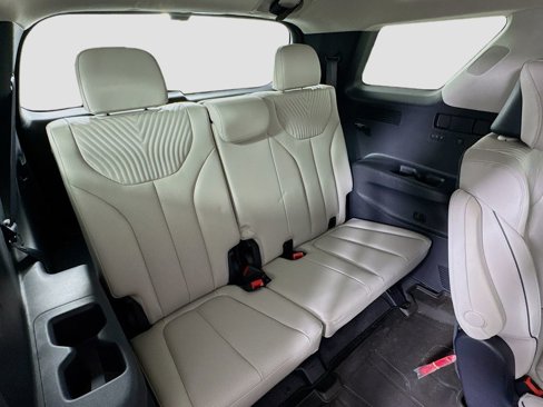 Used 2024 Hyundai Palisade Calligraphy image 30