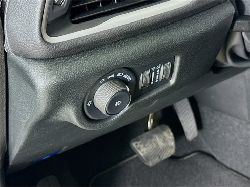 New 2026 Chrysler Pacifica Select image 11