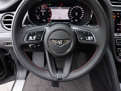 New 2025 Bentley Bentayga image 32