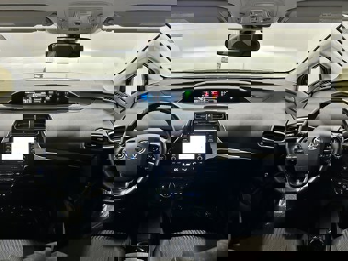Used 2022 Toyota Prius Prime LE image 12