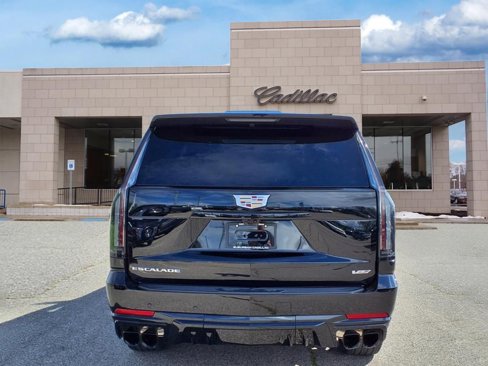 Used 2025 Cadillac Escalade V image 6