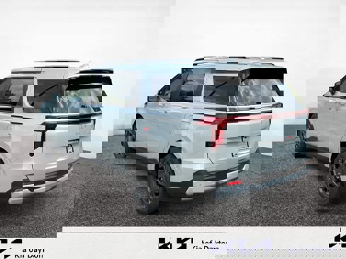 New 2026 Kia Carnival EX image 3