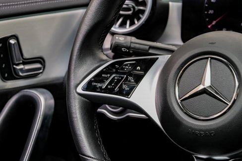 Used 2025 Mercedes-Benz CLA 250 image 21