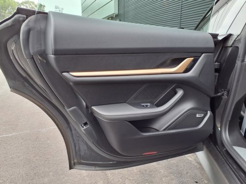 Used 2025 Porsche Taycan 4S image 26