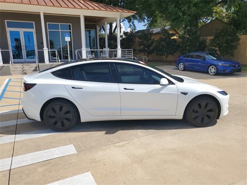 Used 2024 Tesla Model 3 Standard Range image 8