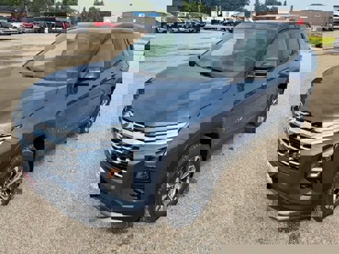 New 2026 Chevrolet Equinox LT w/ Convenience Package II image 3