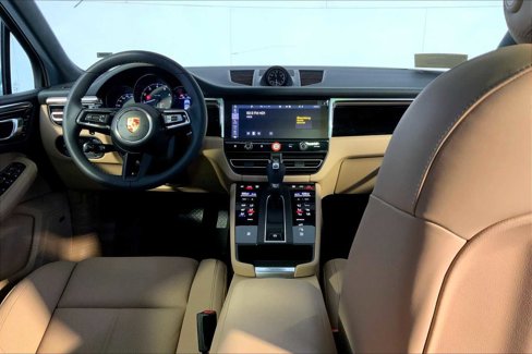 New 2026 Porsche Macan image 14
