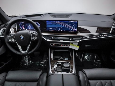 New 2026 BMW X5 sDrive40i w/ Premium Package image 13