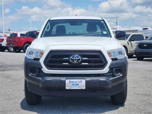 Used 2022 Toyota Tacoma SR image 2
