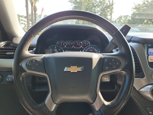 Used 2018 Chevrolet Suburban LT image 16