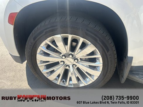 Used 2022 GMC Yukon SLT w/ SLT Premium Package image 19