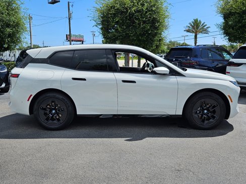 New 2026 BMW iX xDrive60 w/ Premium Package image 3