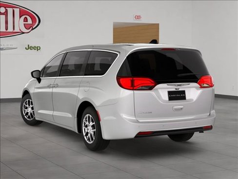New 2026 Chrysler Voyager LX image 4