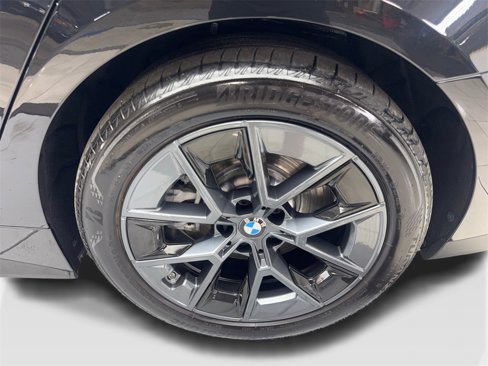 Used 2025 BMW i4 eDrive40 w/ Parking Assistance Package image 87