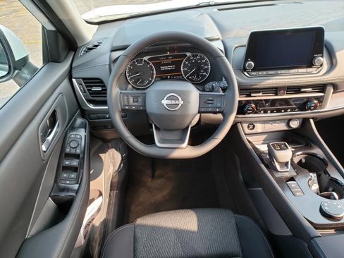 New 2026 Nissan Rogue SV image 6