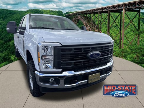 New 2026 Ford F250 XL w/ XL Off-Road Package image 3