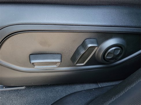New 2025 Jeep Grand Cherokee L Laredo image 13