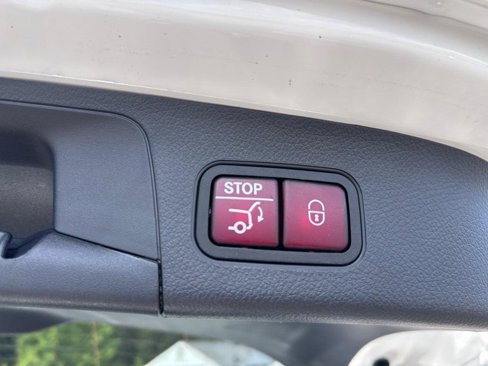 Used 2024 Mercedes-Benz GLA 250 4MATIC image 6