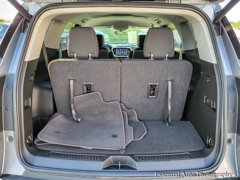 Used 2021 GMC Acadia SLE w/ Driver Convenience Package image 30