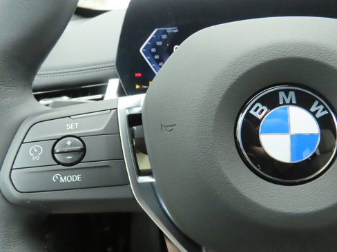 Used 2025 BMW X1 xDrive28i w/ Premium Package image 12