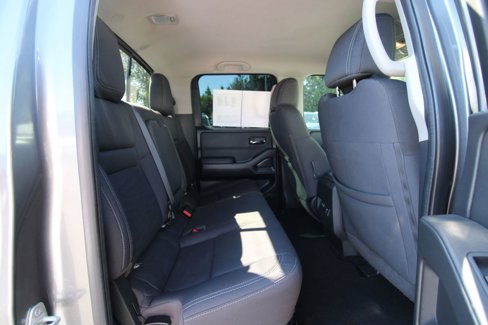 Used 2022 Nissan Frontier SV image 23