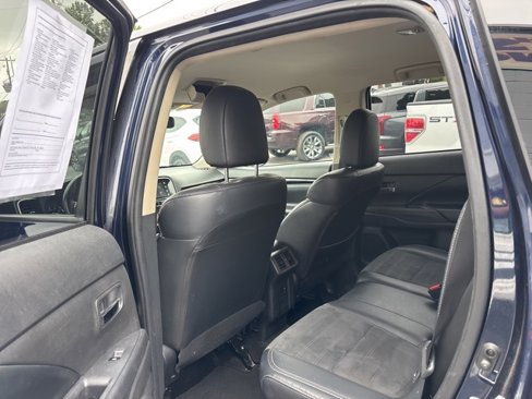 Used 2019 Mitsubishi Outlander AWD image 13