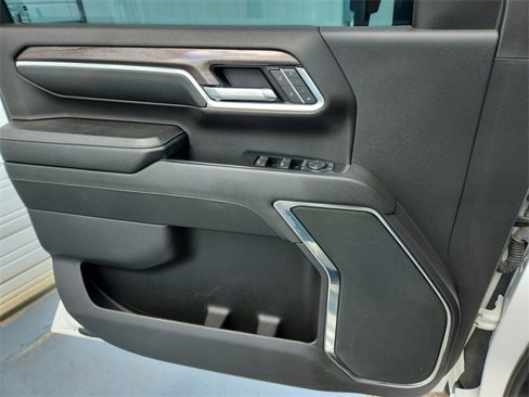 Used 2024 Chevrolet Silverado 2500 LTZ image 20