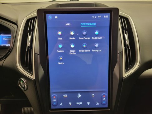 Used 2024 Ford Edge SEL image 9