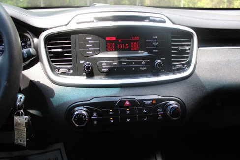 Used 2017 Kia Sorento L image 40