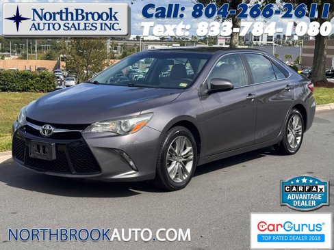 Used 2017 Toyota Camry SE image 1