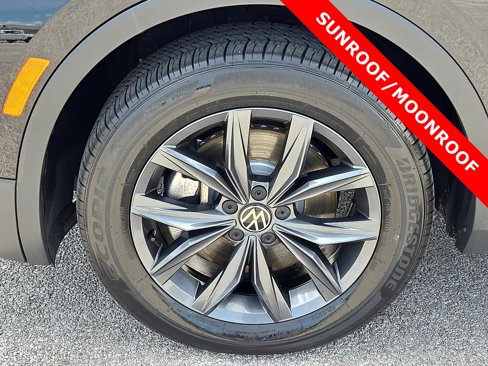 Used 2022 Volkswagen Tiguan SE image 7