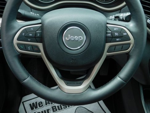 Used 2017 Jeep Cherokee Limited image 15