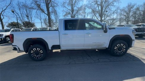 New 2025 GMC Sierra 2500 Denali Ultimate image 9