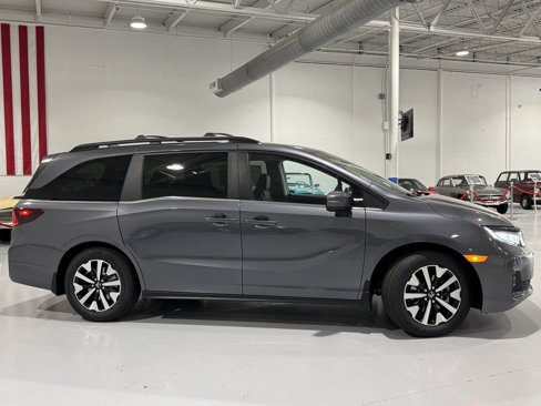 New 2026 Honda Odyssey EX-L image 3