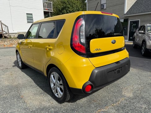 Used 2014 Kia Soul + image 5