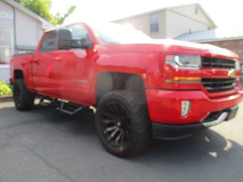 Used 2017 Chevrolet Silverado 1500 LT w/ All Star Edition image 8