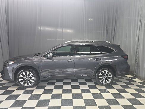 New 2025 Subaru Outback Touring XT image 18