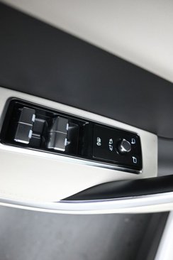 New 2026 Jaguar F-PACE R-Dynamic S image 21