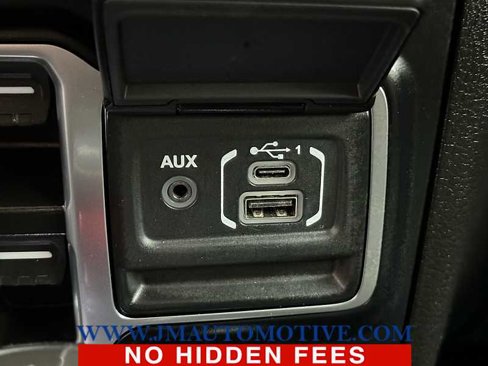 Used 2024 Jeep Wrangler Sport S image 34