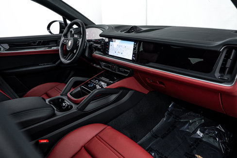 New 2026 Porsche Cayenne S image 13