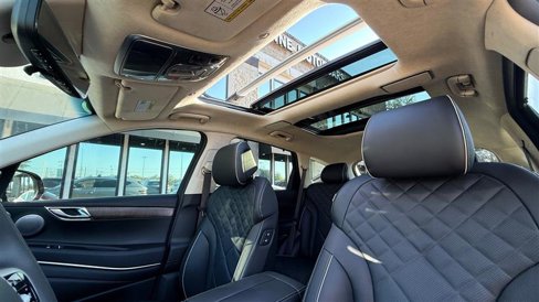Used 2025 Genesis GV80 3.5T Prestige image 12