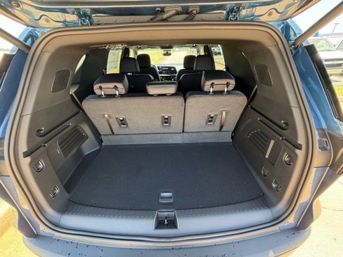 New 2026 Chevrolet Traverse LT w/ Enhanced Driving Package image 16