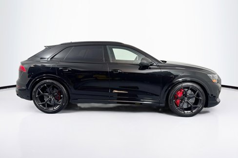 New 2025 Audi RS Q8 performance image 4